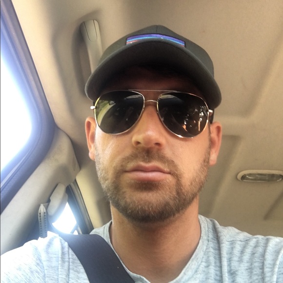 Meet your Posher, Chad - Picture 1 of 1